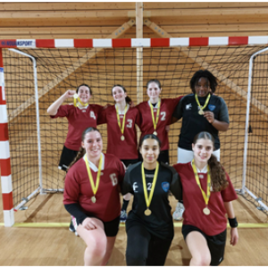 Equipe féminine de handball CHAMPIONNE ACADÉMIQUE